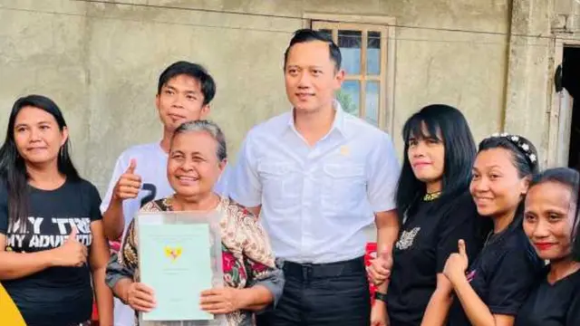 Kunjungan Kerja Pertama AHY sebagai Menteri ATR, Bagikan Sertifikat Tanah di Manado